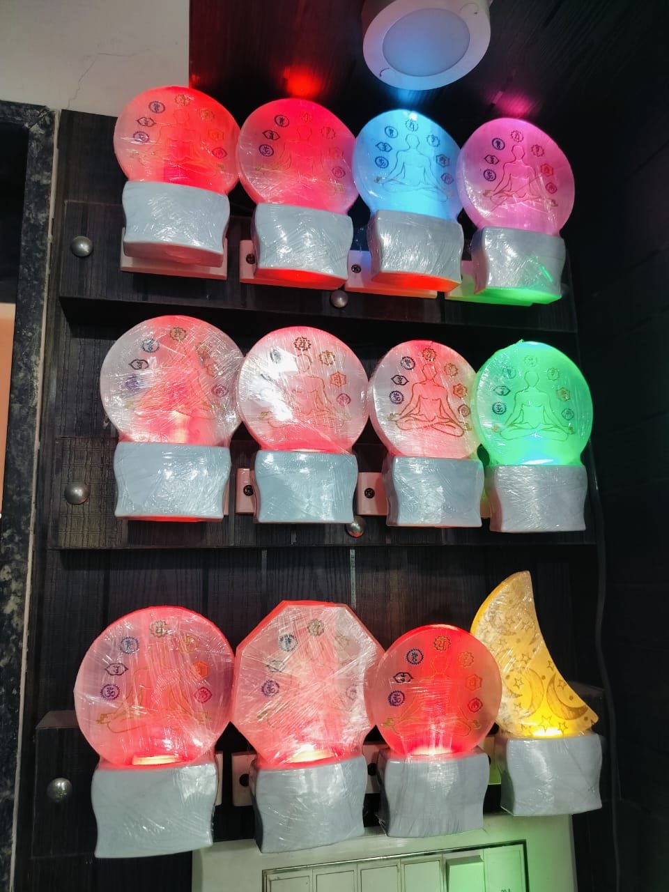 Lighting Selenite Plates